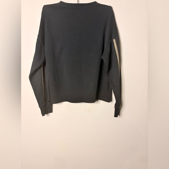 Converse Black Crewneck Sweater with Iconic Logo - Picture 3 of 10